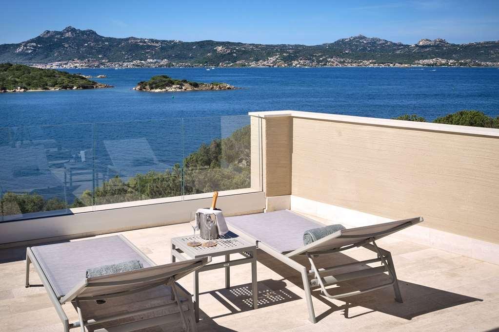 7Pines Resort Sardinia - A Destination By Hyatt Бая Сардиния Стая снимка