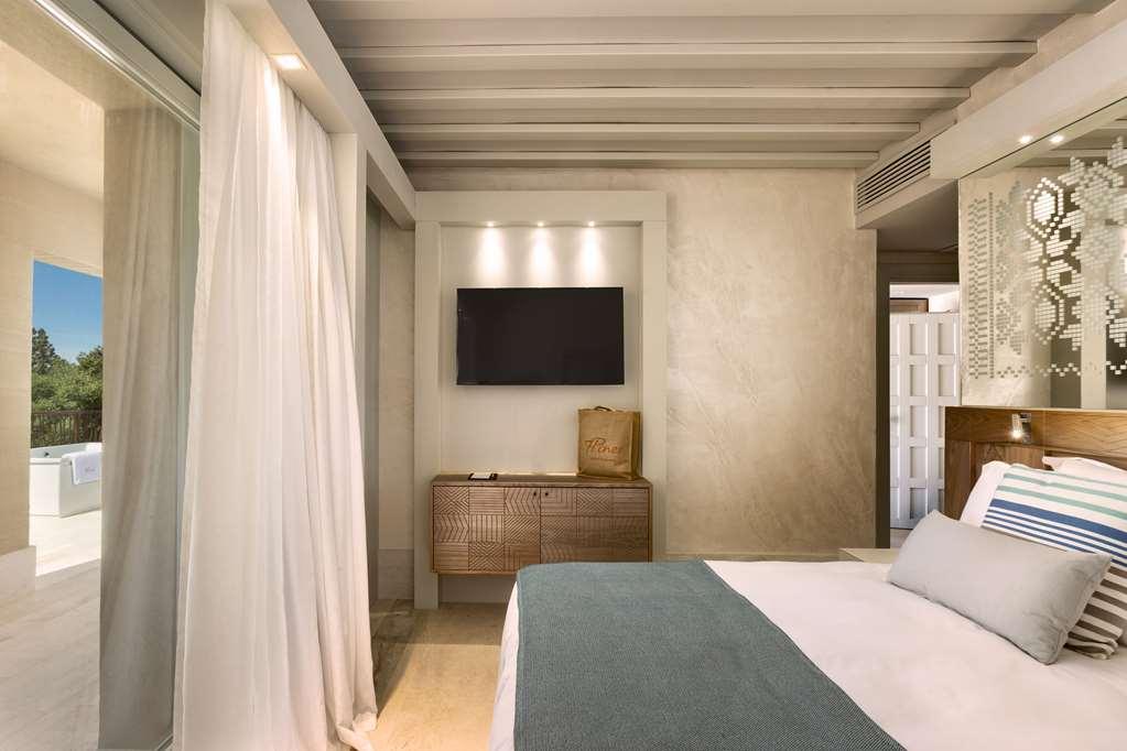 7Pines Resort Sardinia - A Destination By Hyatt Бая Сардиния Стая снимка