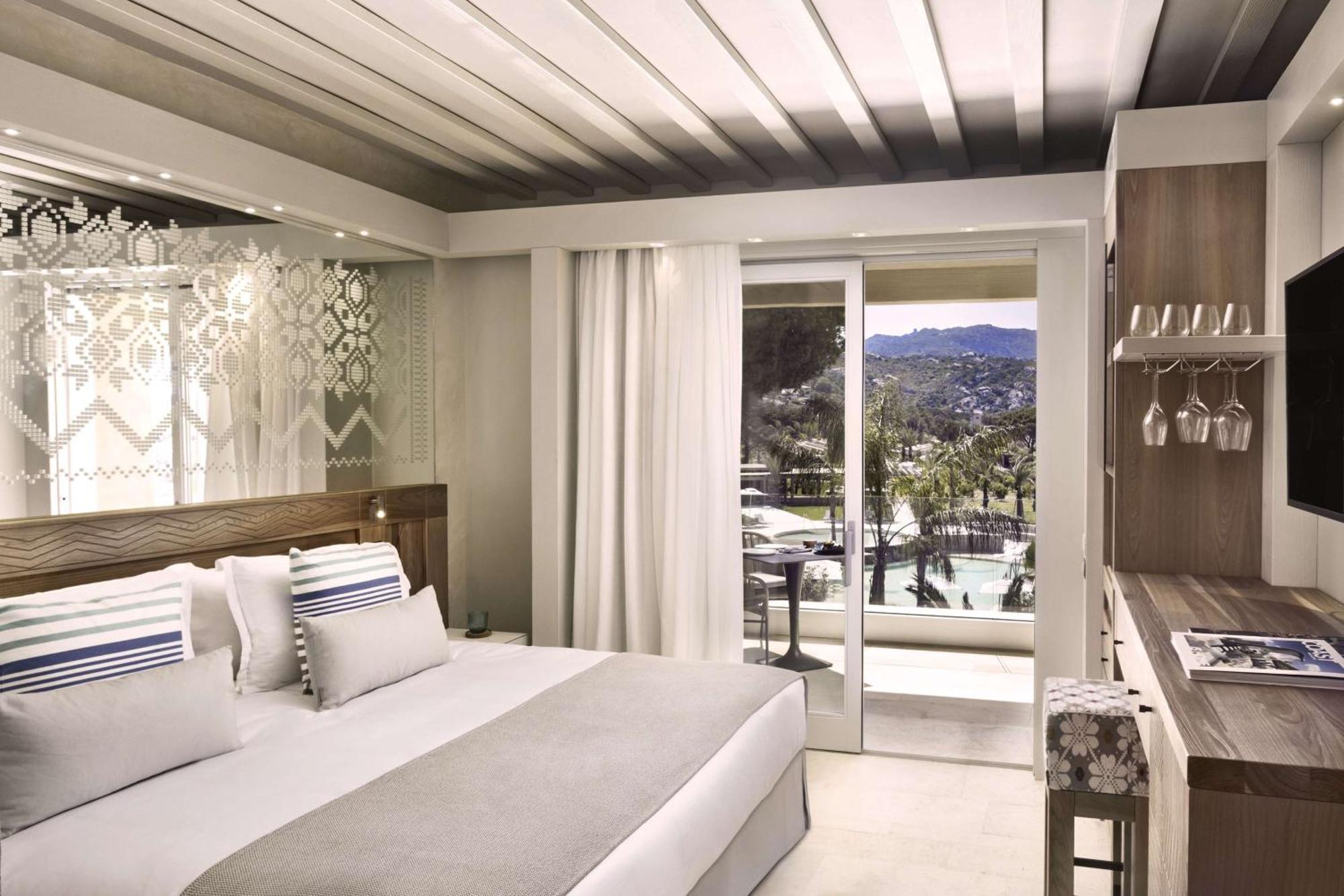 7Pines Resort Sardinia - A Destination By Hyatt Бая Сардиния Екстериор снимка