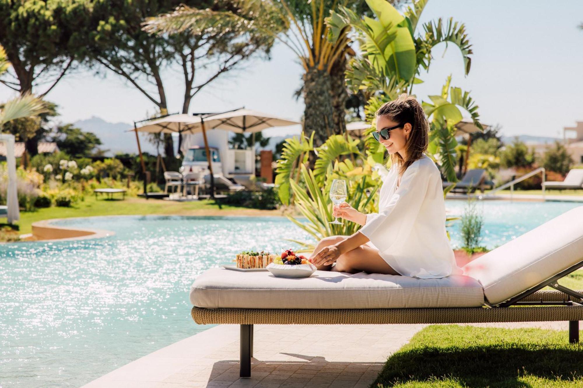 7Pines Resort Sardinia - A Destination By Hyatt Бая Сардиния Екстериор снимка